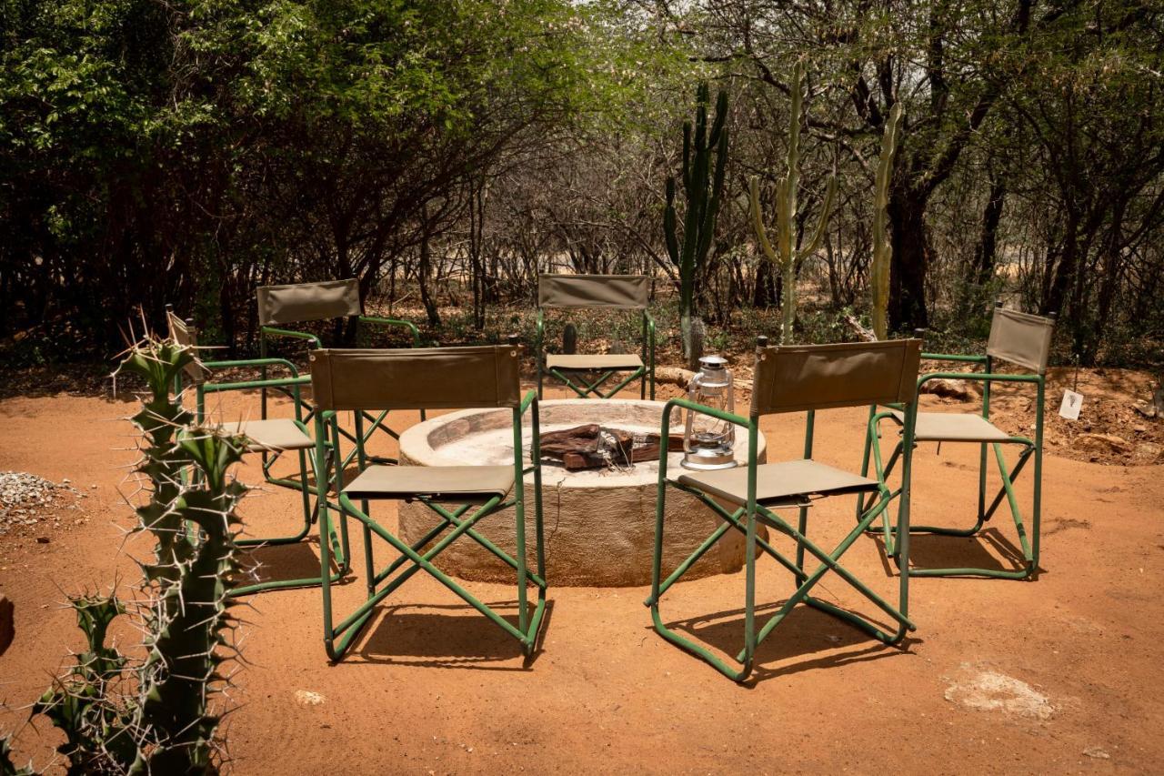 Giraffe Lodge Hoedspruit Bagian luar foto